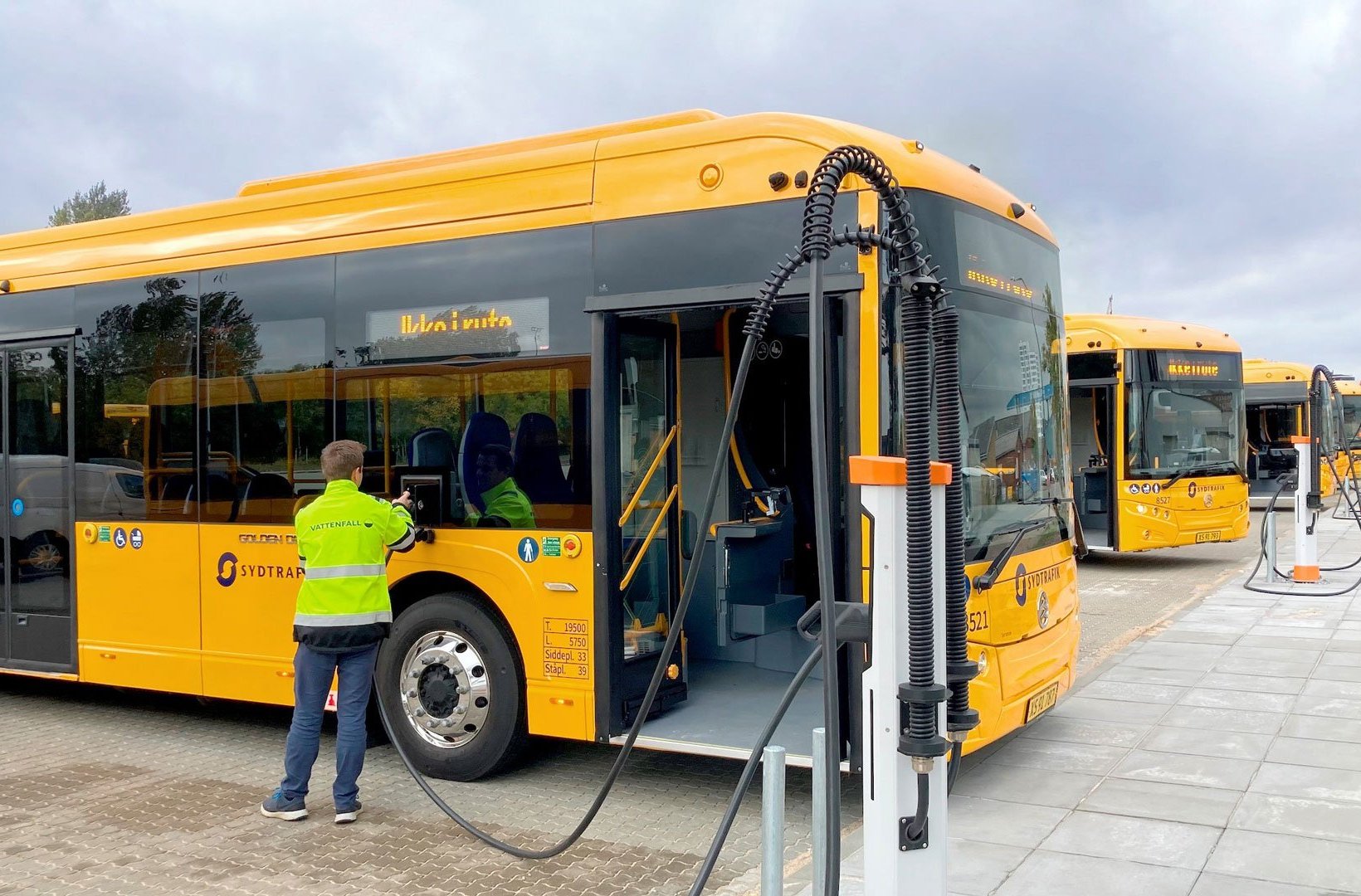 Vattenfall has delivered 32 fast chargers to Tide Bus in Denmark's fifth largest city, Vejle