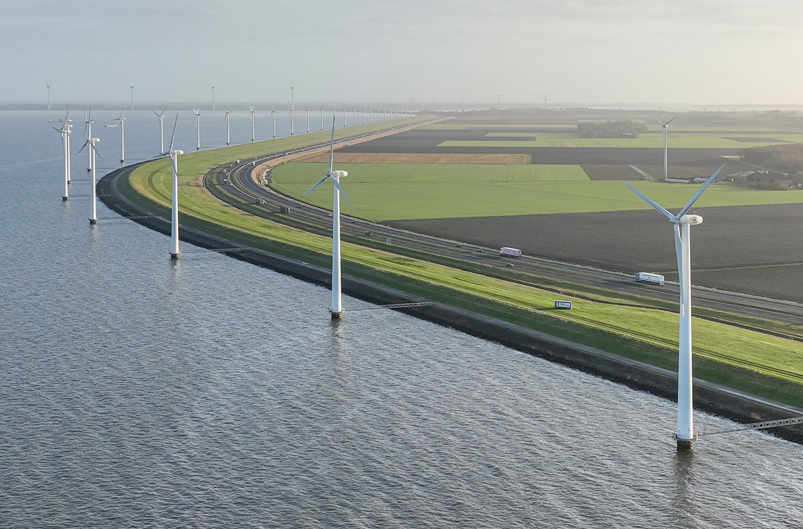 Wind farm Irene Vorrink. Photo Jorrit Lousberg
