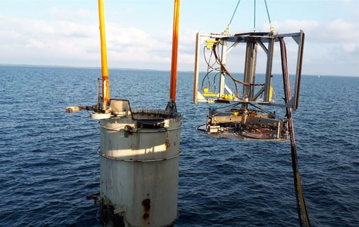 Dismantling of an offshore wind turbine