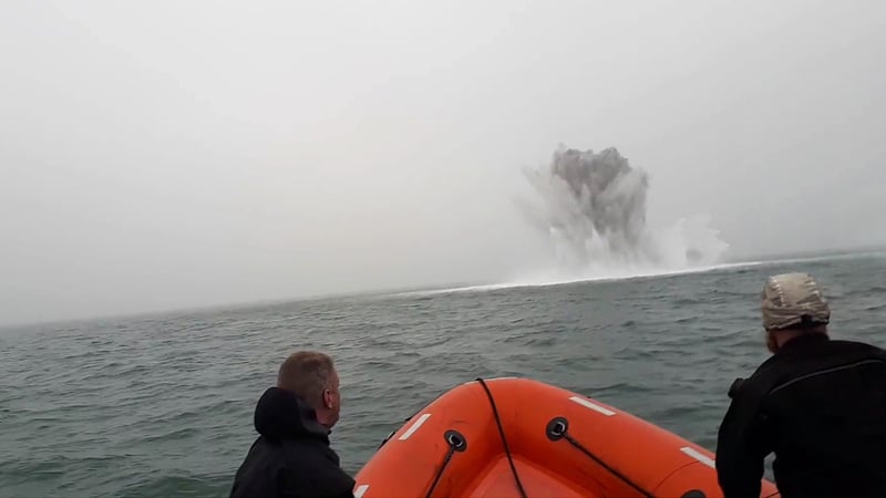 What a mine explosion at sea looks like