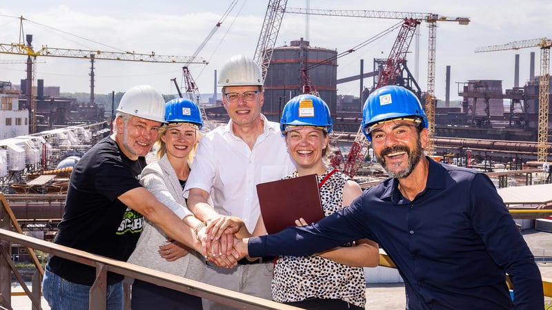 The project partners: (from left to right) Marco Hauer (Salzgitter), Natalie Bird (Vattenfall), Ralph Schaper (Salzgitter), Christine zu Putlitz (Vattenfall), Bassam Darwisch (Vattenfall)