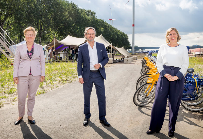 Anneke de Vries (NS), Martijn Hagens (Vattenfall) and Ans Rietstra (ProRail).