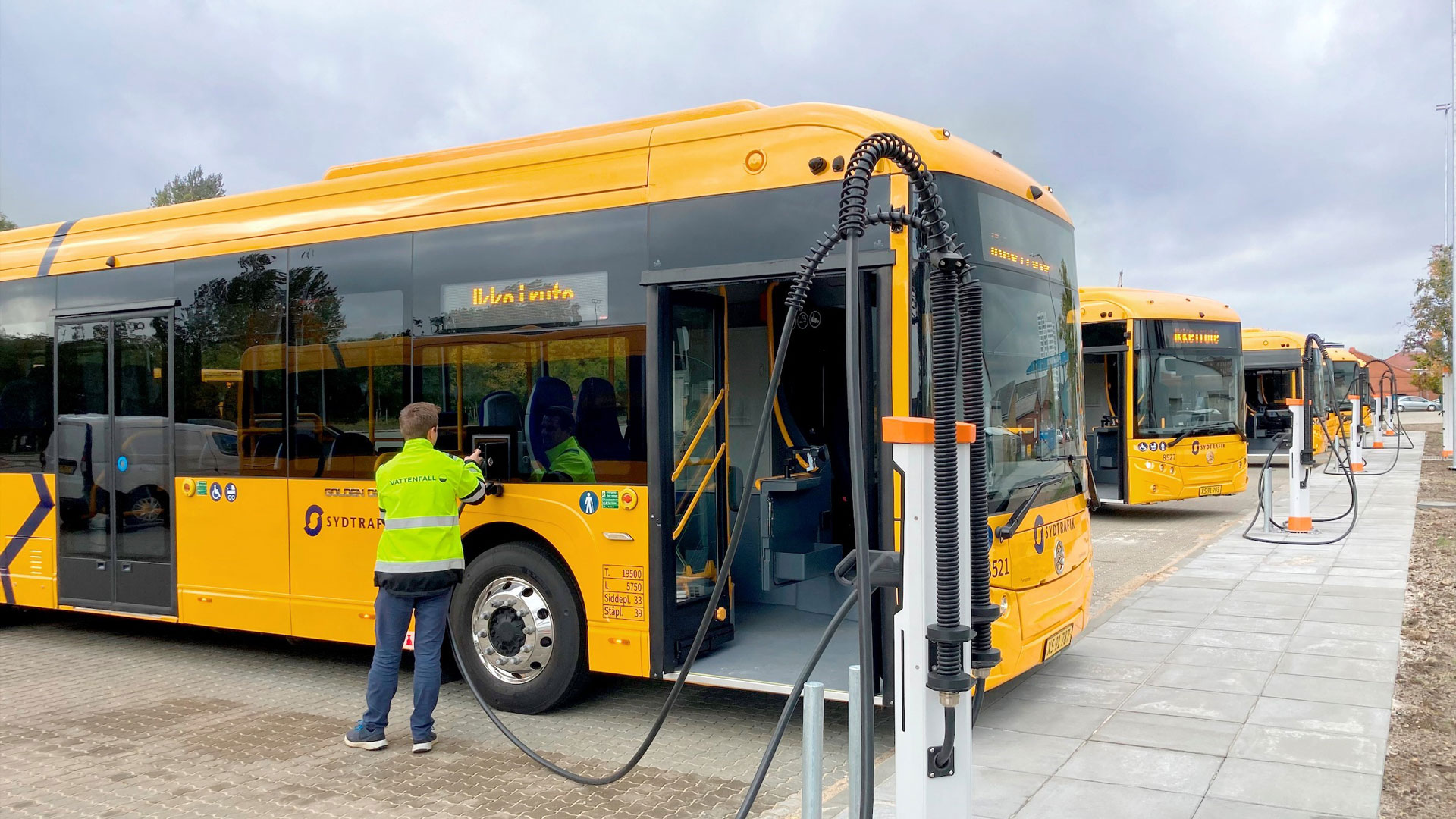 Vattenfall has delivered 32 fast chargers to Tide Bus in Denmark's fifth largest city, Vejle