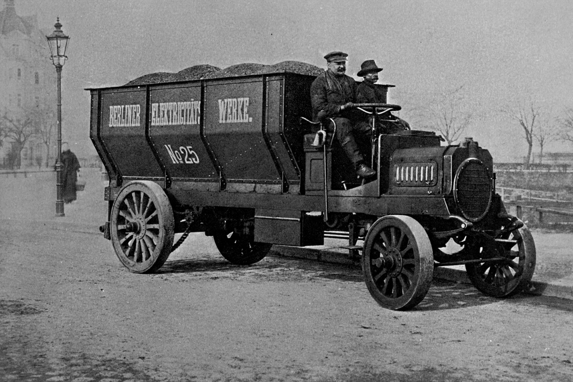 Elektrisk lastbil, ca 1910. Källa: Bewags arkiv.