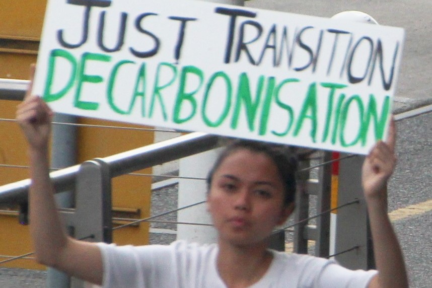 Just_Transition._Decarbonisation_-Melbourneclimatestrike cropped to 3 2, copyright John Englart CC BY-SA 2.0 DEED.jpg