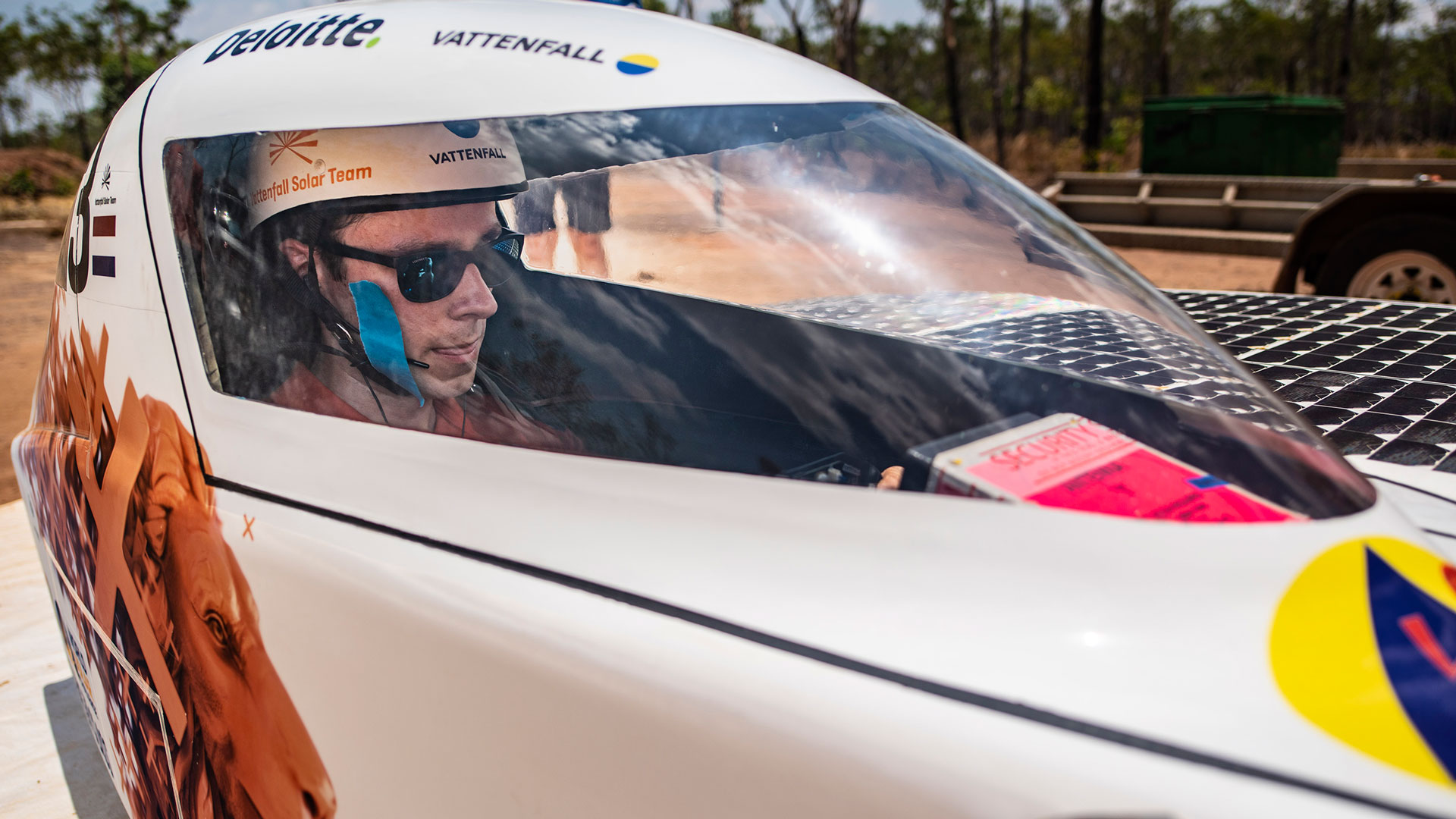 Max van der Waals tests NunaX one day after the crash. Photo: Hans-Peter van Velthoven