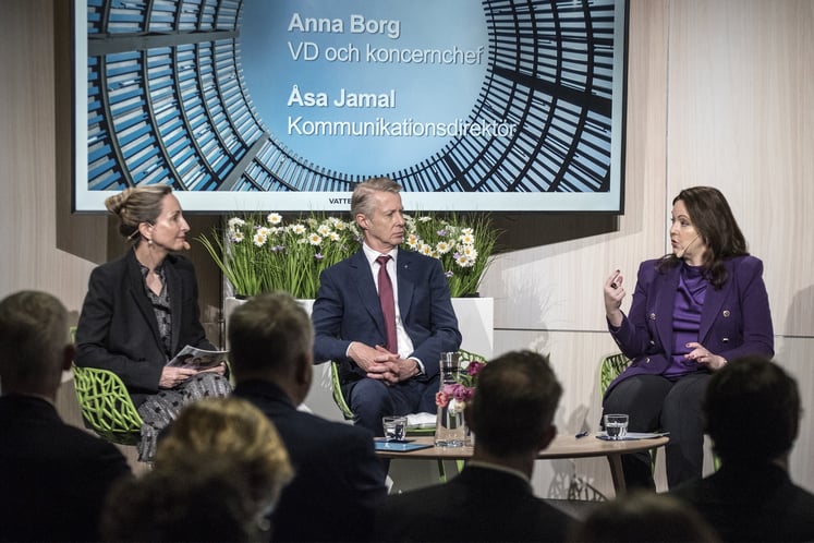 Åsa Jamal (Leiterin der Kommunikationsabteilung), Mats Granryd (Vorstandsvorsitzender) und Anna Borg (Präsidentin und CEO von Vattenfall) während der Jahreshauptversammlung 2025. Åsa Jamal (Leiterin der Kommunikationsabteilung), Mats Granryd (Vorstandsvorsitzender) und Anna Borg (Präsidentin und CEO von Vattenfall) während der Jahreshauptversammlung 2025.