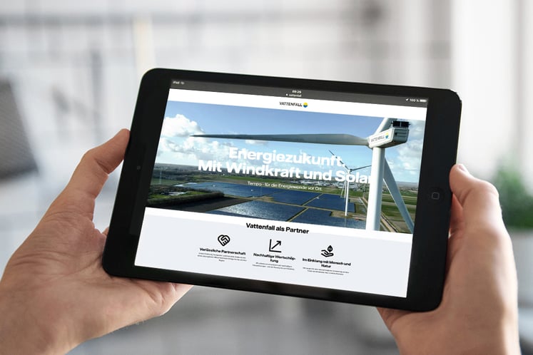 Mobiles Pad mit Ansicht einer Vattenfall Werbung