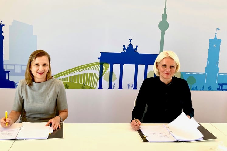 Vertragsunterzeichnung - Nachhaltiges Berlin