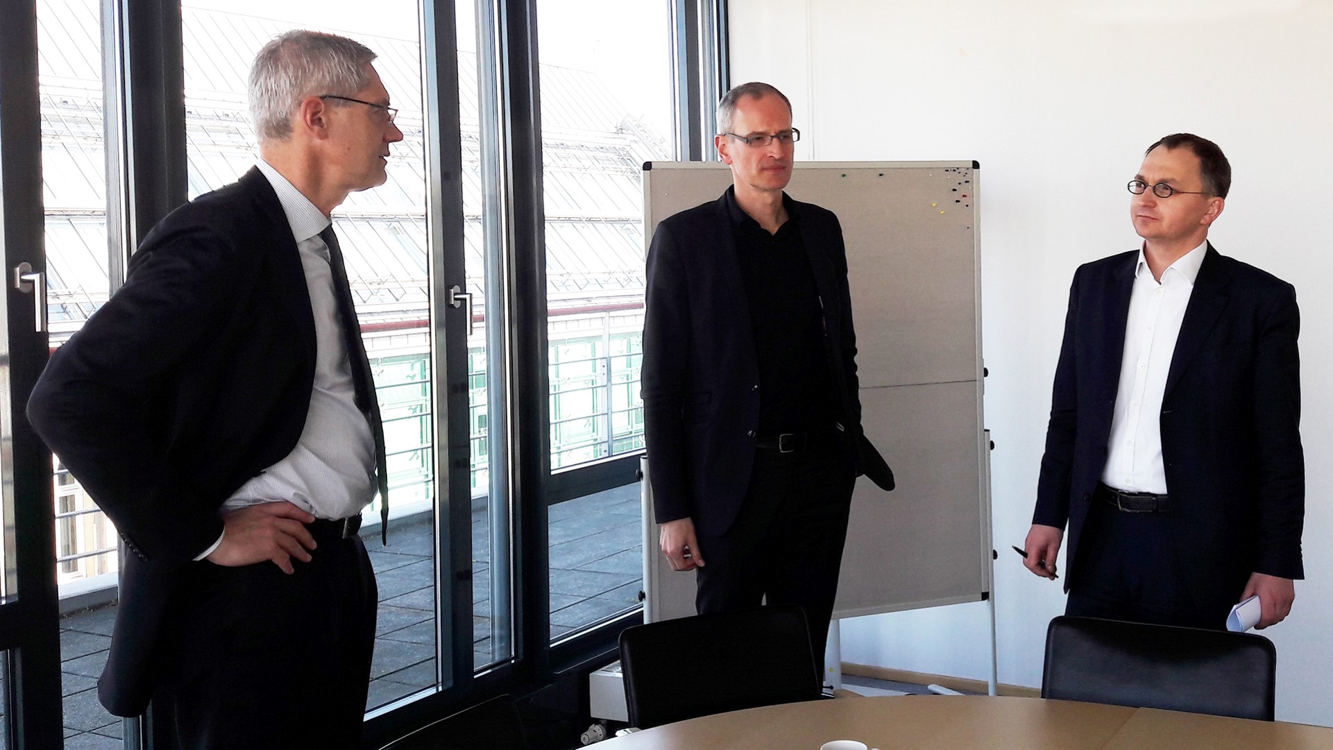 V. l.: Magnus Hall, CEO von Vattenfall sprach mit Joachim Fahrun und Björn Hartmann
