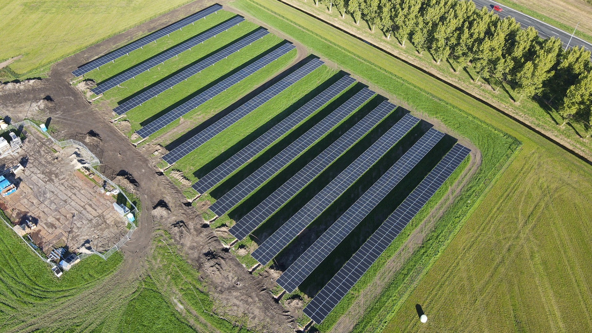 Luftbild auf Solaranlage in Almere (Niederlande) 