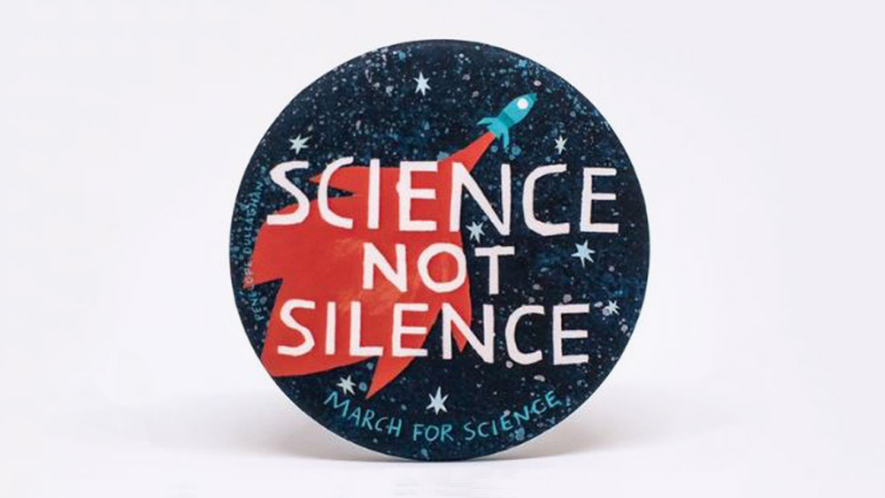 Pin med teksten "Science not silence"