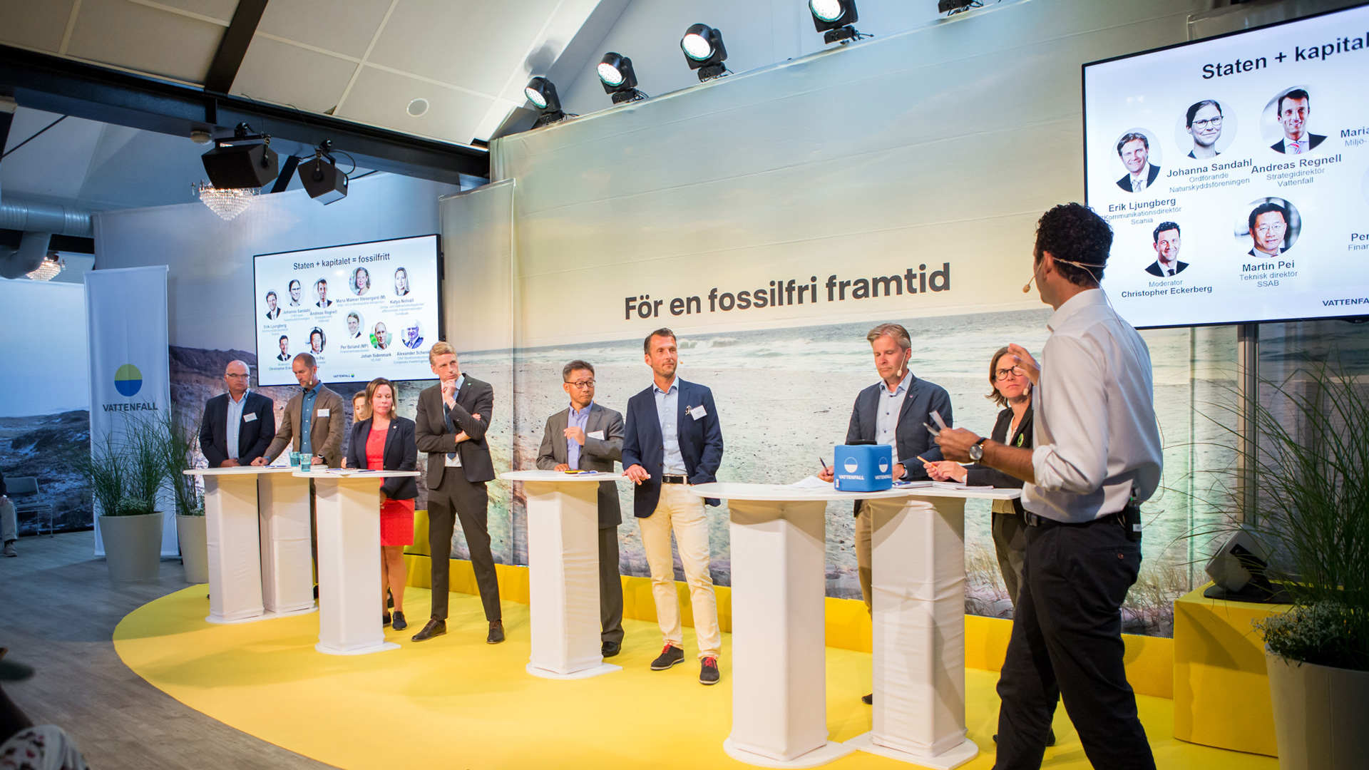 Energihusets scene, deltagere på første dags tredje seminar