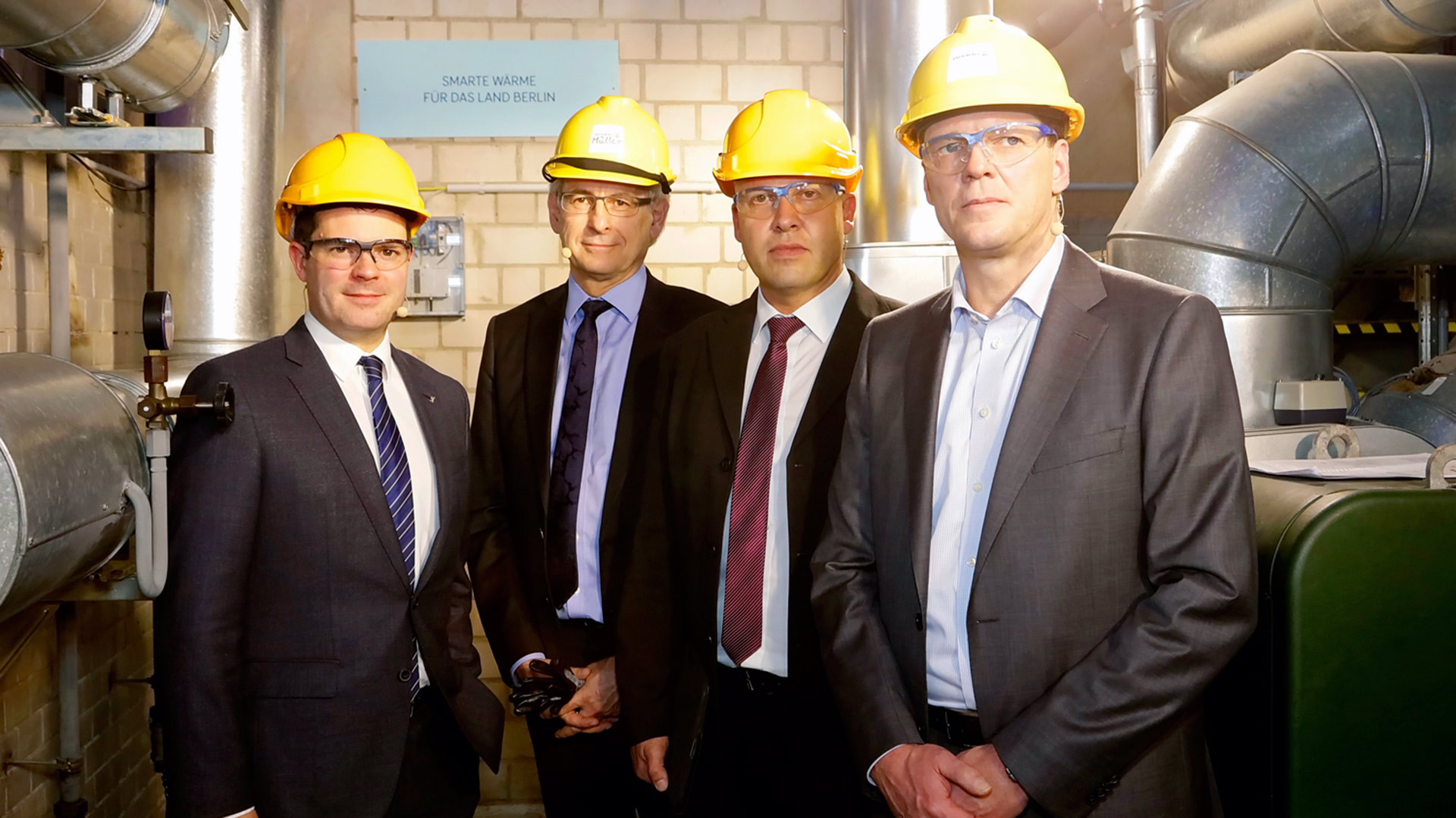 Björn Böhning (statssekretær i Berlin), Gunther Müller (Vattenfall Wärme CEO), Raul Fuchs (Director Marketing & Sales i Samson), Alf Geßner (Vattenfall District Heating Network Manager). Foto: Pedro Becerra