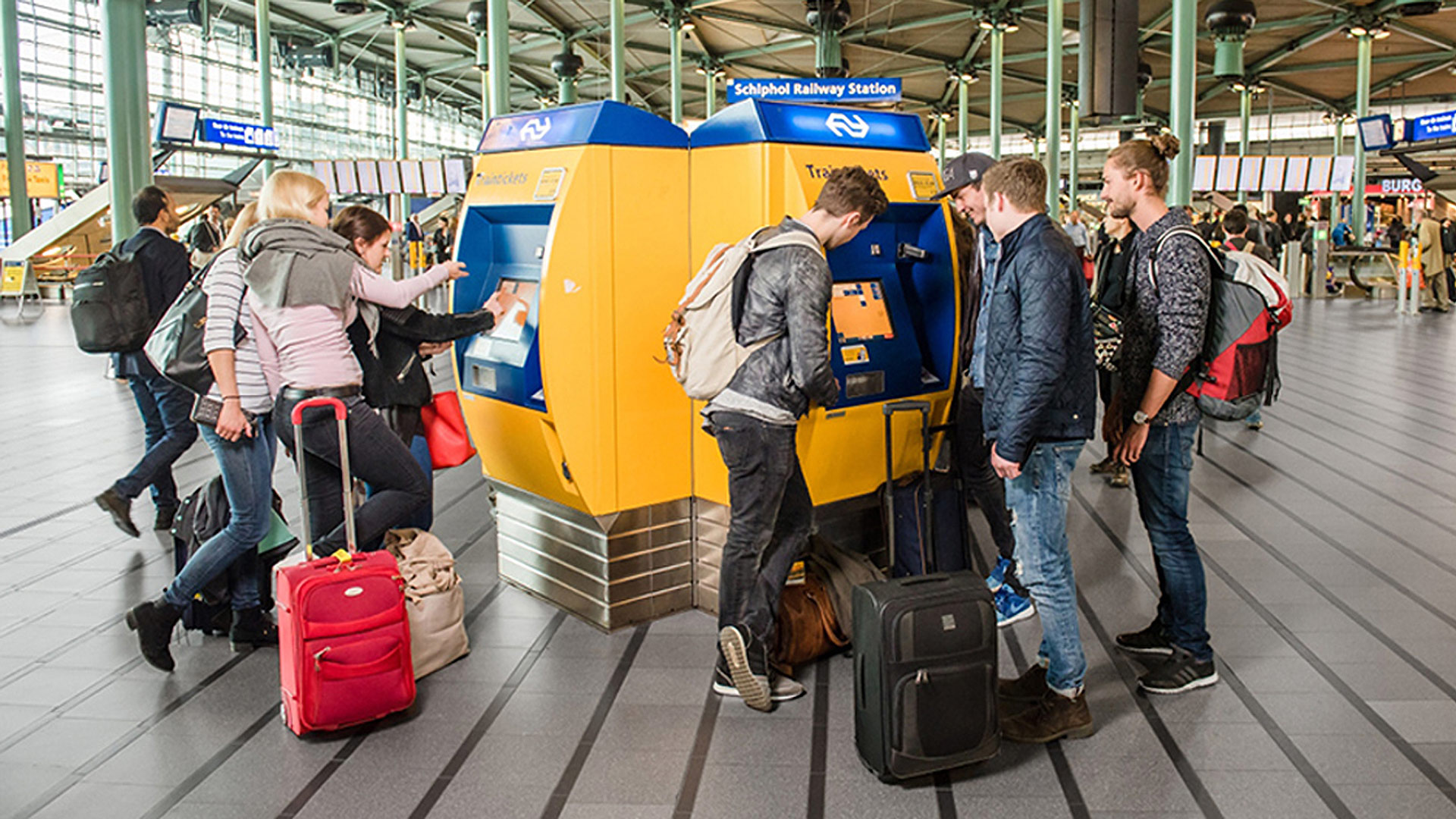 Togstation på lufthavnen Schiphol. Foto: Nederlandse Spoorwegen