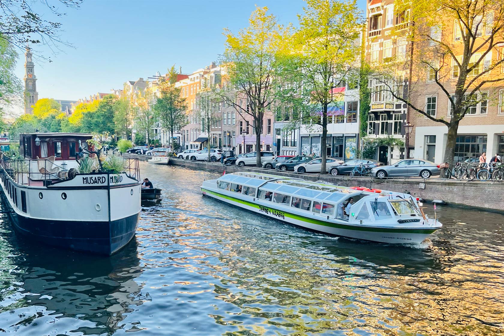 Kanalbåt i Amsterdam