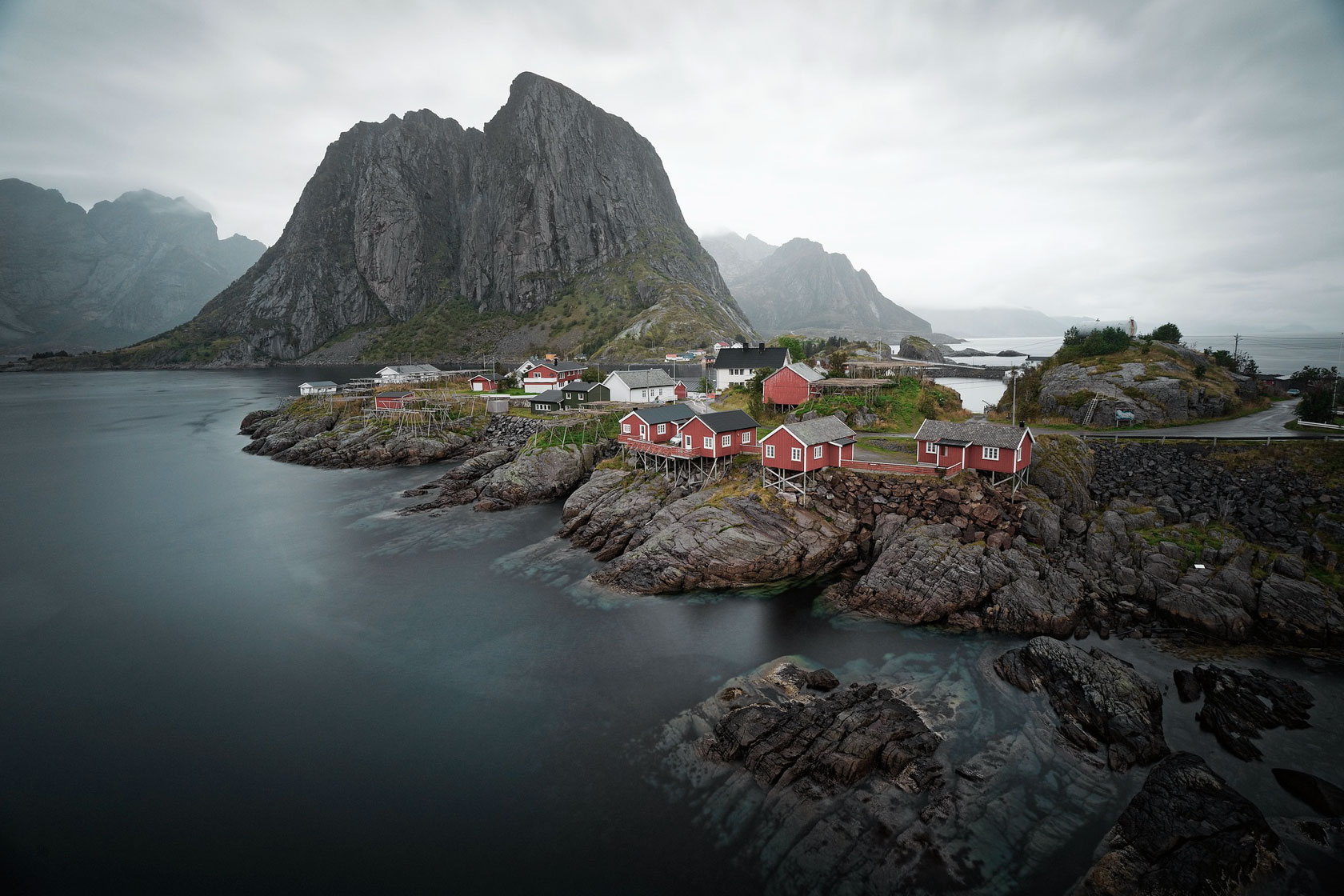 Lofoten in Norway. Image by Ansgar Scheffold from Pixabay