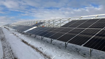 Agri PV Solarpark Tützpatz im November 2023. Die Freiflächen-Solaranlage befindet sich derzeit im Bau. 