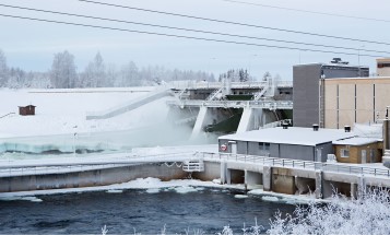 Vattenkraftverket i Boden en vinterdag