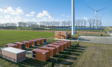 The energypark Haringvliet – a combination of wind, solar and batteries.