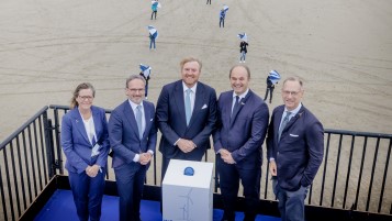 Fra venstre: Helene Biström (Senior Vice President, Head of Business Area Wind Vattenfall), Martijn Hagens (CEO Vattenfall Netherlands), kong Willem-Alexander, Martin Brudermüller (bestyrelsesformand BASF) og Oliver Bäte (CEO Allianz).