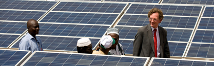 Doede Vierstra, CFO van Nuon, opent in Mali de grootste zonne-energiecentrale van West-Afrika