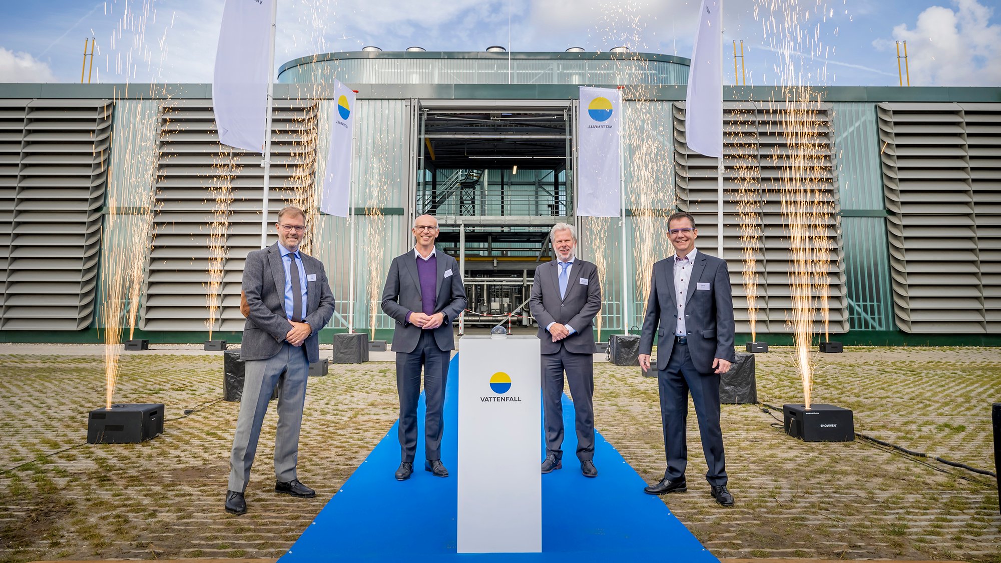 Hulpwarmtecentrale Amsterdam Driehoek - John Kuijs (EQUANS), Alexander van Ofwegen (Vattenfall), Henk Jagersma (Gemeente Amsterdam), Roel Hinz (Vattenfall)