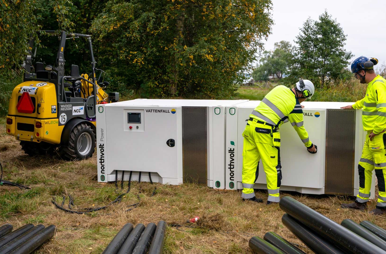 Mobilt batterilager ute i fält