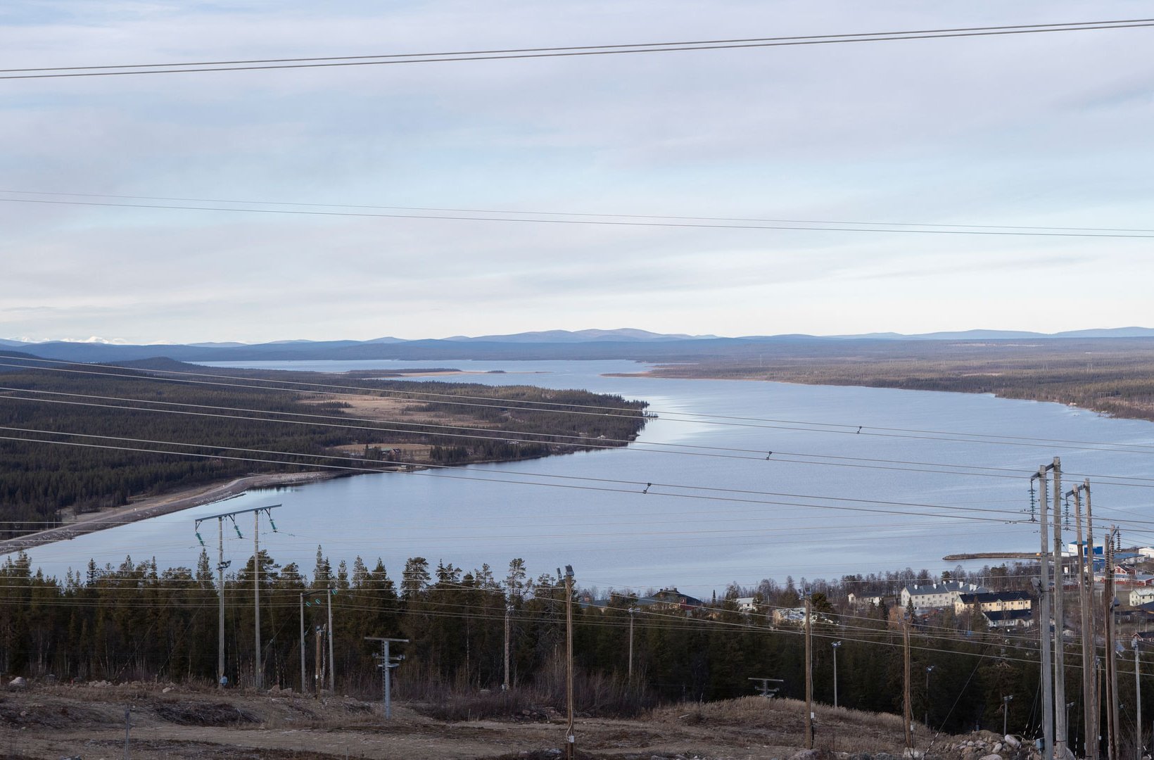 Utsikt över vattenkraftverket i Porjus