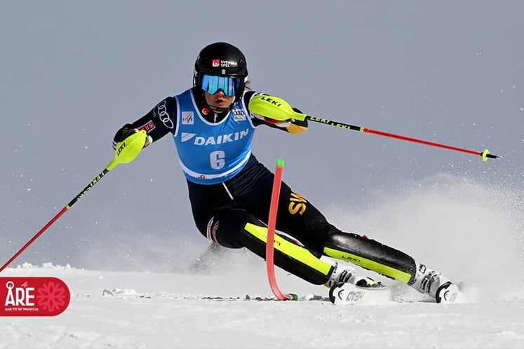 En skidåkare på World Cup Åre