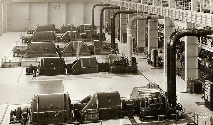 The machine hall in 1931, equipped by Siemens-Schuckert-Werken.jpg