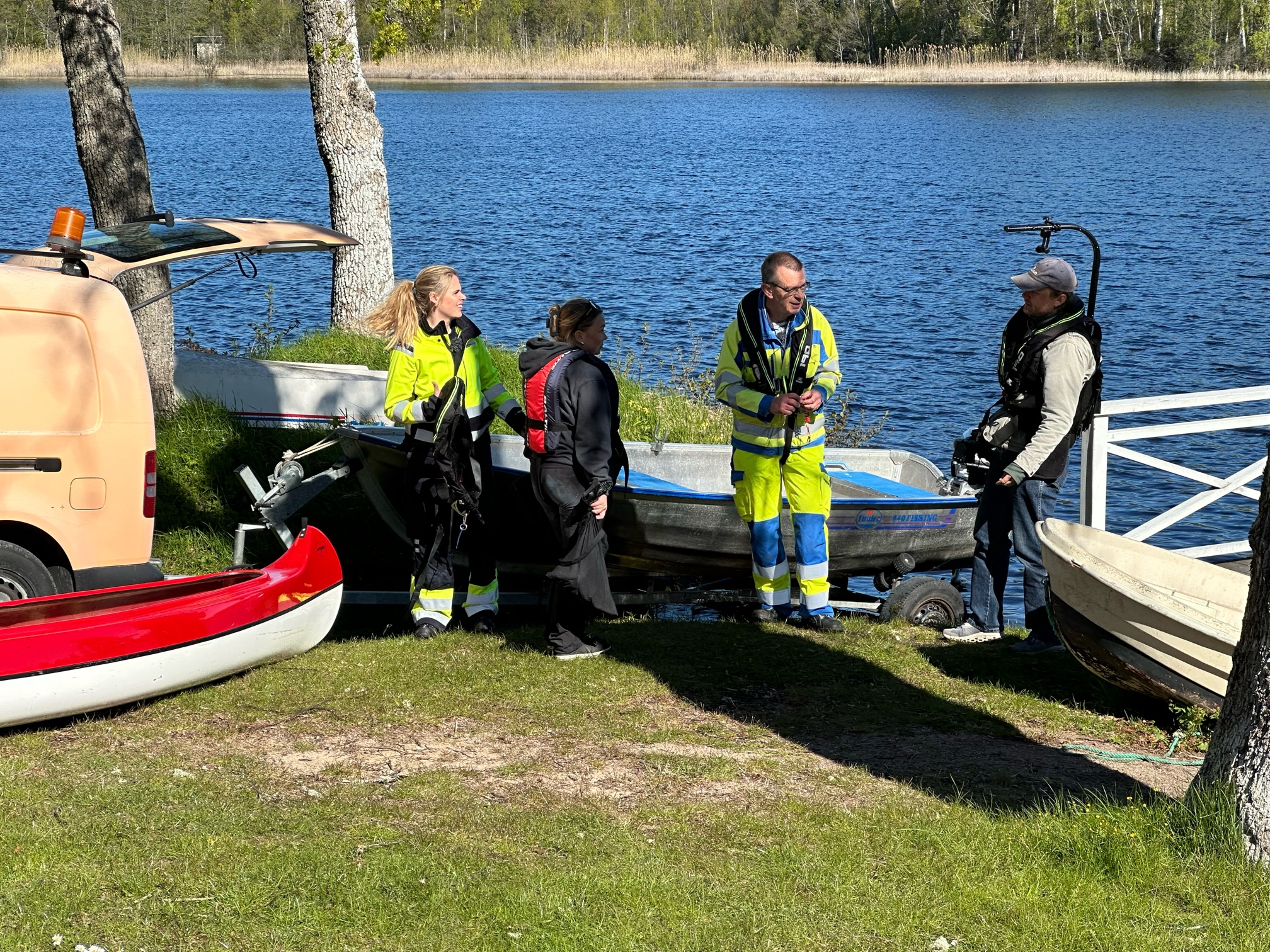 Per, Jennifer och filmteamet vid Stordammen i Forsmarks bruk