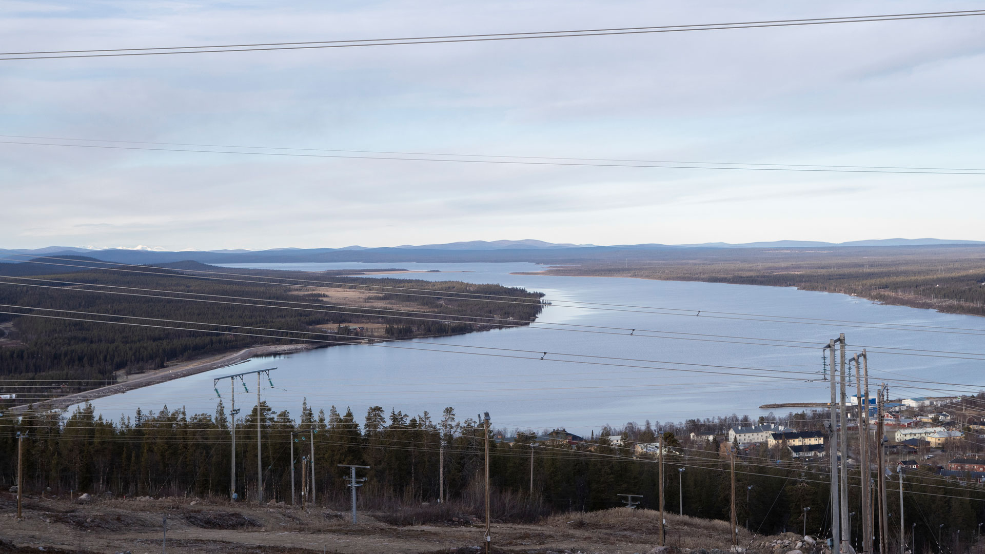 Utsikt över vattenkraftverket i Porjus