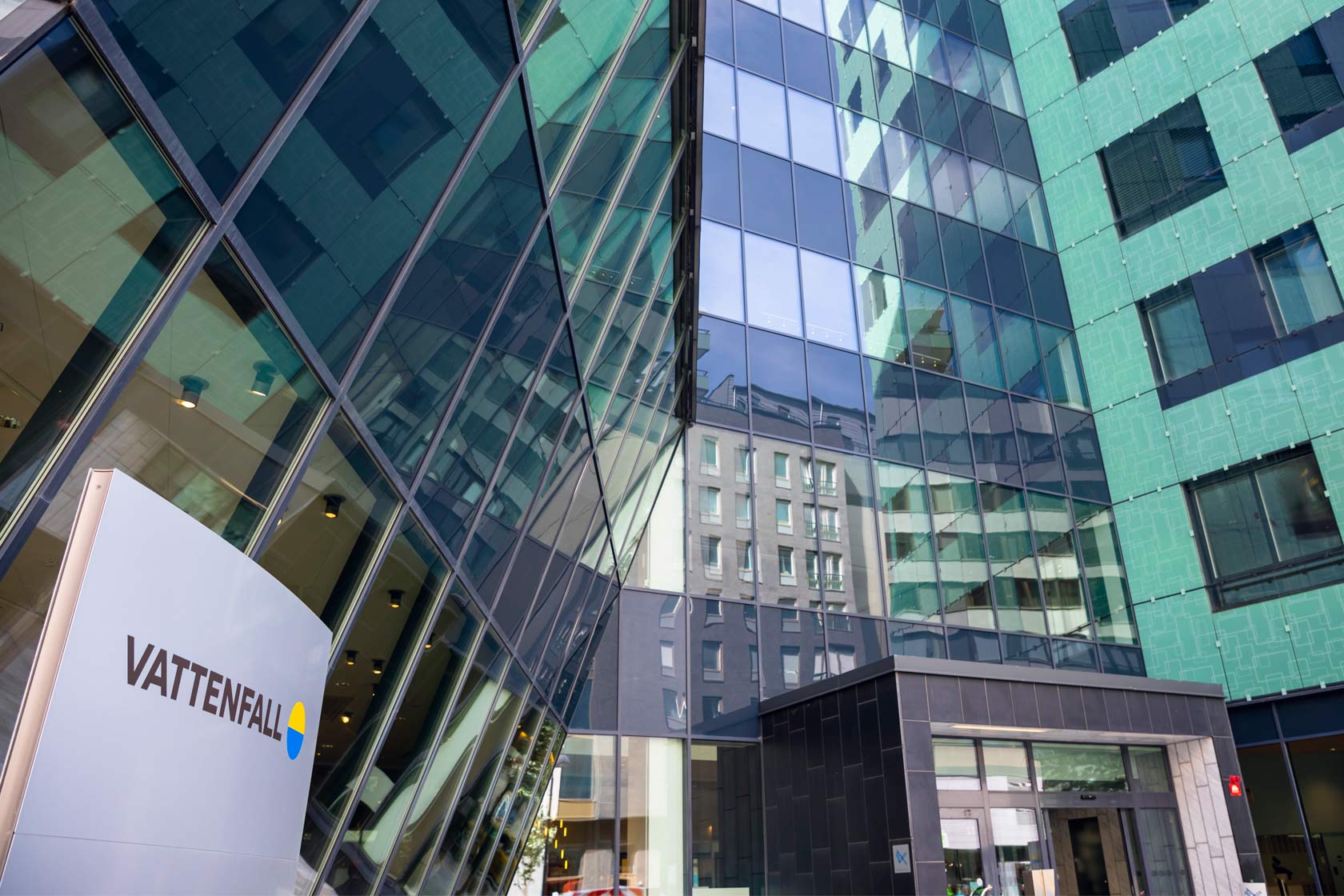 Reflections in the facade of Vattenfall's head office