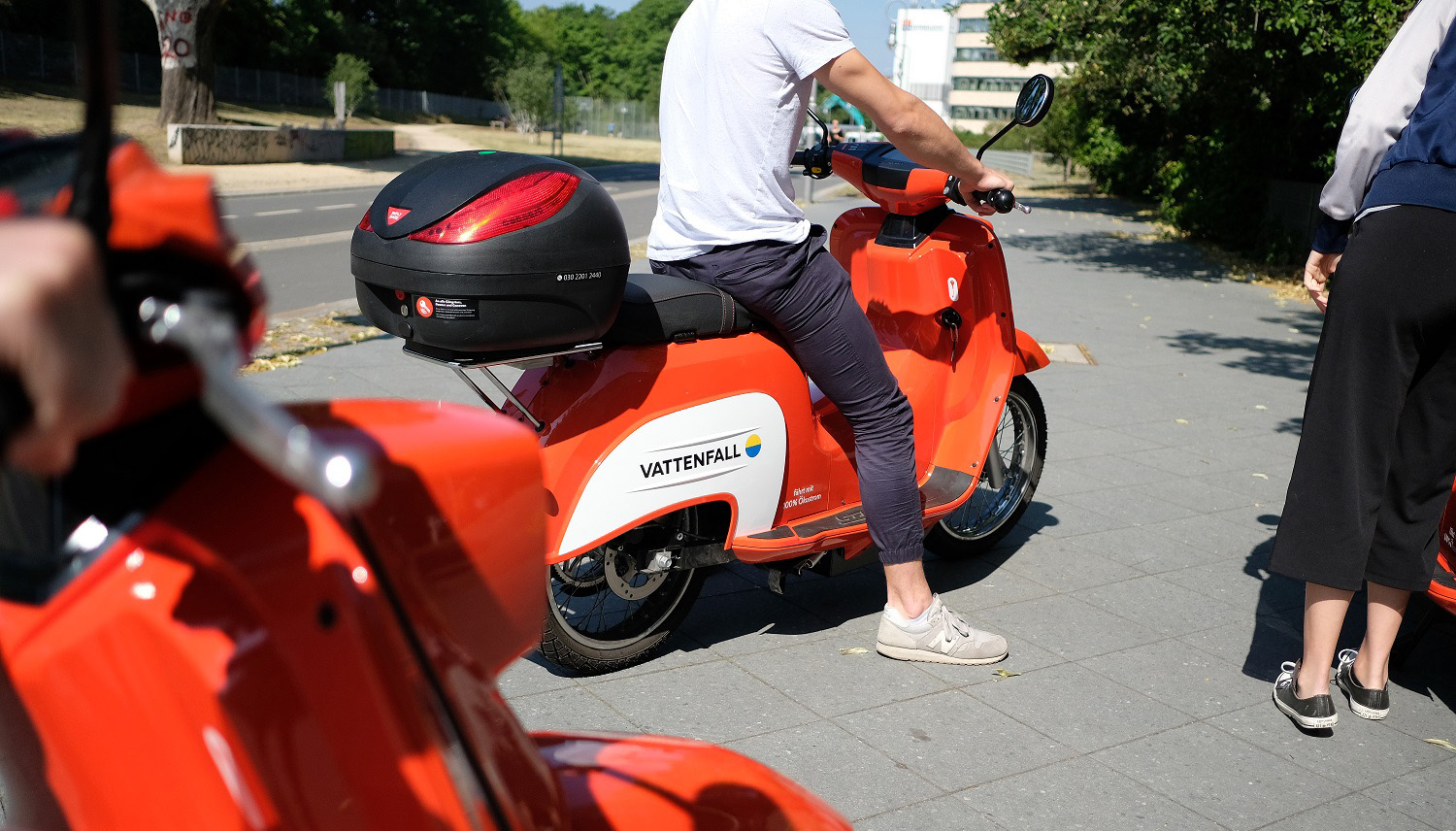 Solformørkelse Græder arabisk Rent an electric scooter in Berlin and Hamburg! - Vattenfall