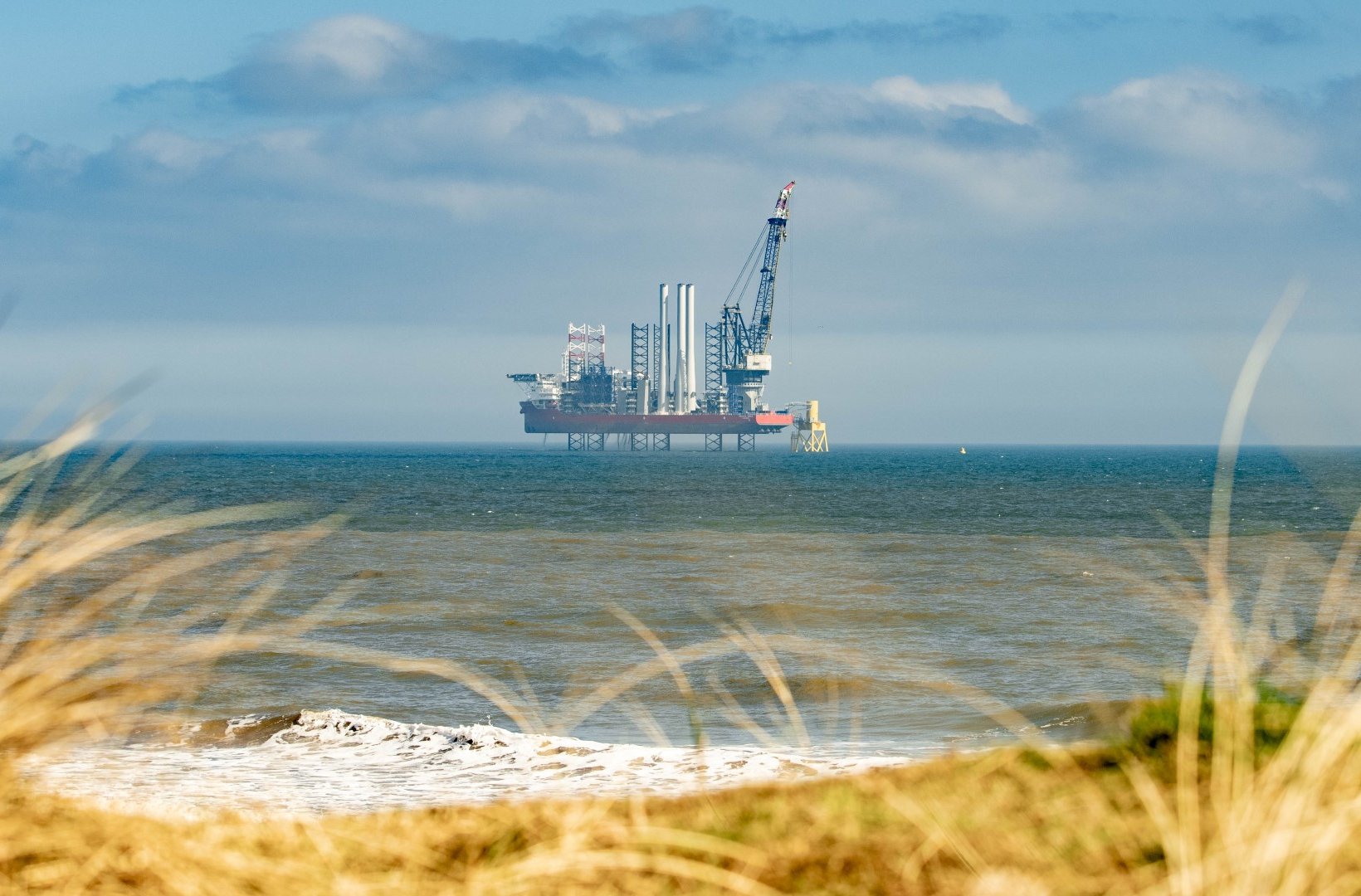 EOWDC Turbine installation vessel