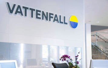 Vattenfalls logotyp i receptionen på huvudkontoret Vattenfalls logotyp i receptionen på huvudkontoret